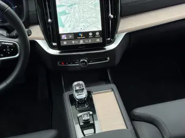 VOLVO XC90 T8 Facelift Plus Dark H&K 360  21  ACC SHZ