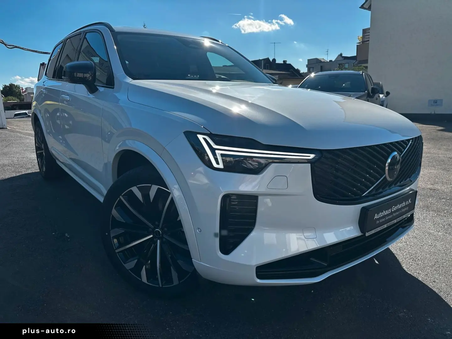 VOLVO XC90 T8 PlusDark FaceLift7-Sitzer Pano360 Luftfa