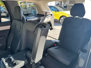 VOLVO XC90 T8 PlusDark FaceLift7-Sitzer Pano360 Luftfa