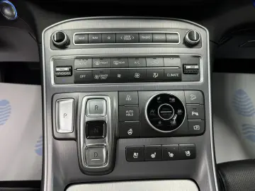 YUNDAI SANTA FE 265 CP - PLUG-IN HYBRID – 4WD - PRIME