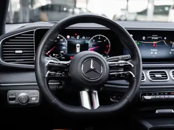 MERCEDES-BENZ GLE 450d AMG Pano-AIR-Distronic-StandHZG-360