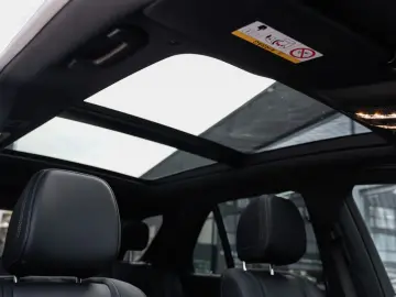 MERCEDES-BENZ GLE 450d AMG Pano-AIR-Distronic-StandHZG-360