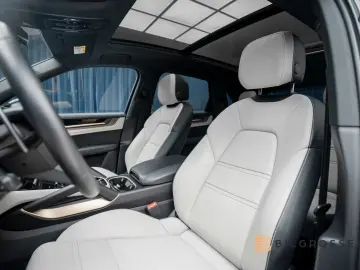 Porsche Cayenne S E-Hyb SportDesign Burmester Inno P-Dis