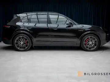 Porsche Cayenne S E-Hyb SportDesign Burmester Inno P-Dis