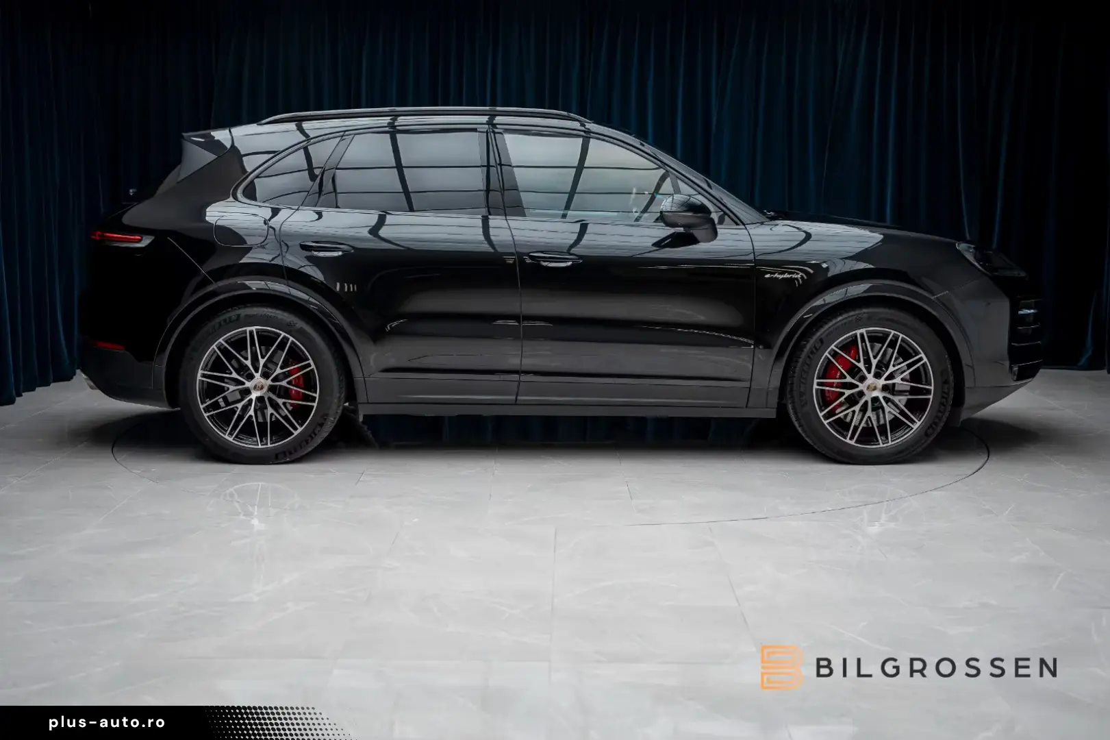 Porsche Cayenne S E-Hyb SportDesign Burmester Inno P-Dis