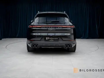 Porsche Cayenne S E-Hyb SportDesign Burmester Inno P-Dis