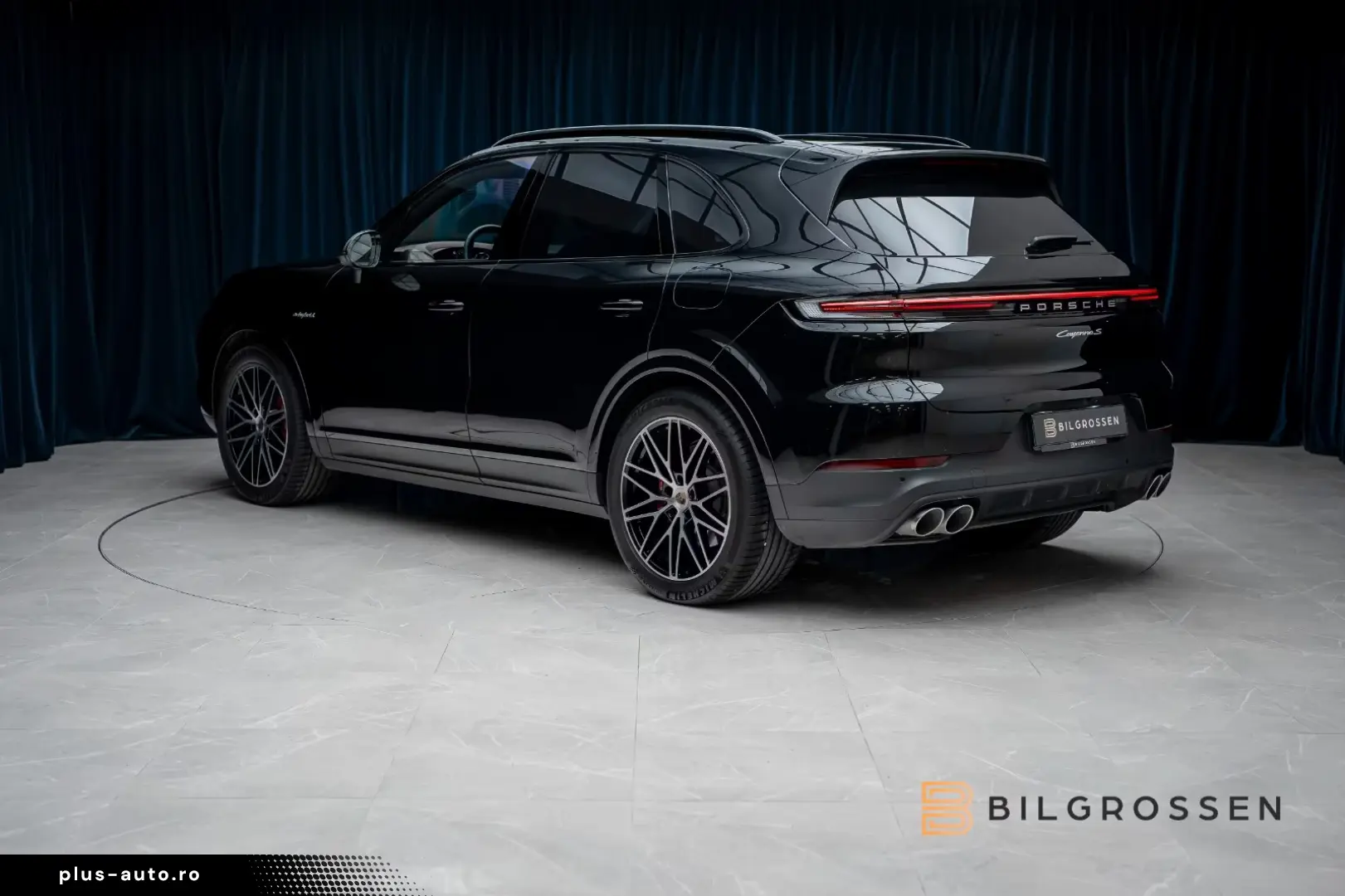 Porsche Cayenne S E-Hyb SportDesign Burmester Inno P-Dis