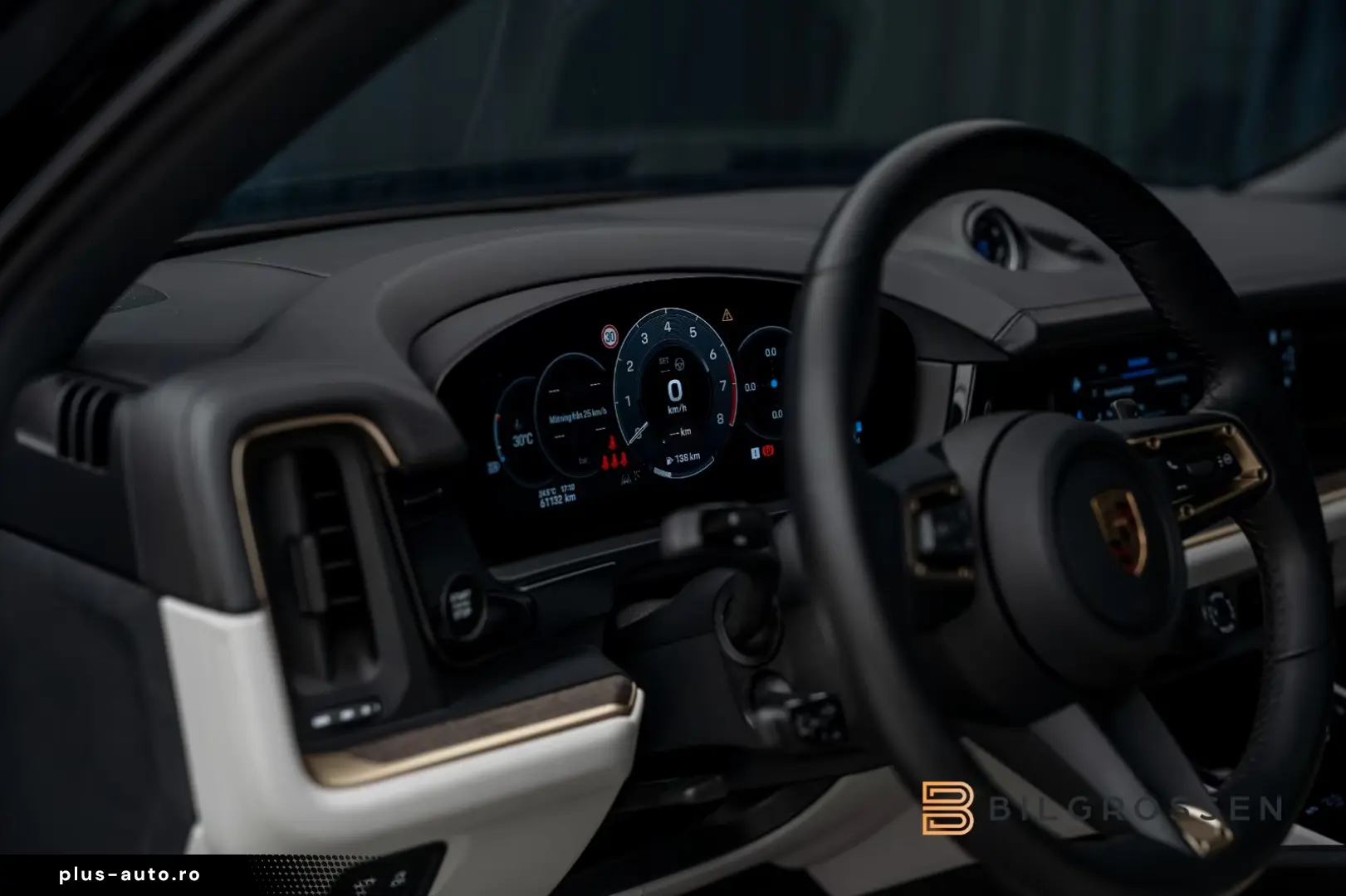 Porsche Cayenne S E-Hyb SportDesign Burmester Inno P-Dis