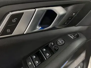 BMW X5 45e DRIVING PRO LASER 22  BOWERS&WILKINS HUD