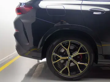 BMW X6 M60i xDrive