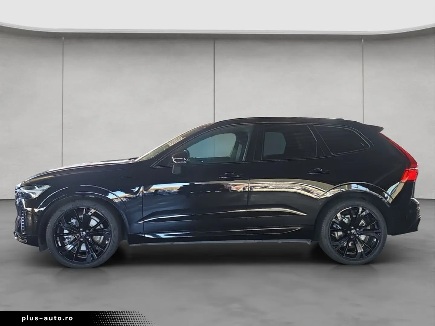 VOLVO XC60 T8 AWD Plug-in Hybrid Ultra Black Edition