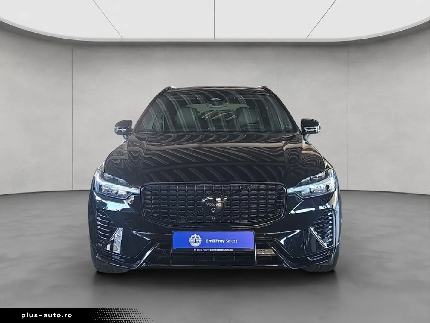 VOLVO XC60 T8 AWD Plug-in Hybrid Ultra Black Edition