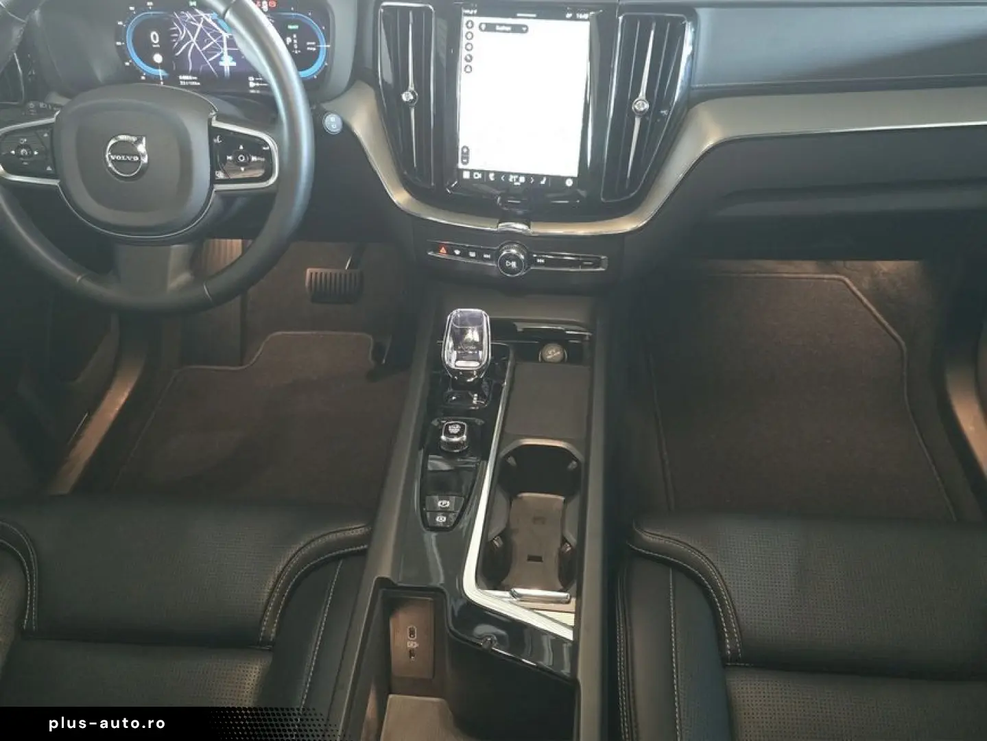 VOLVO XC60 T8 AWD Plug-in Hybrid Ultra Black Edition