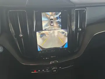 VOLVO XC60 T8 AWD Plug-in Hybrid Ultra Black Edition