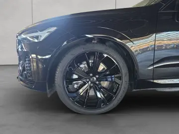 VOLVO XC60 T8 AWD Plug-in Hybrid Ultra Black Edition