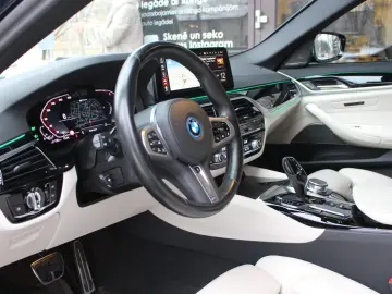 BMW 545 e xDrive M Sport - VOLL  TOP ZUSTAND