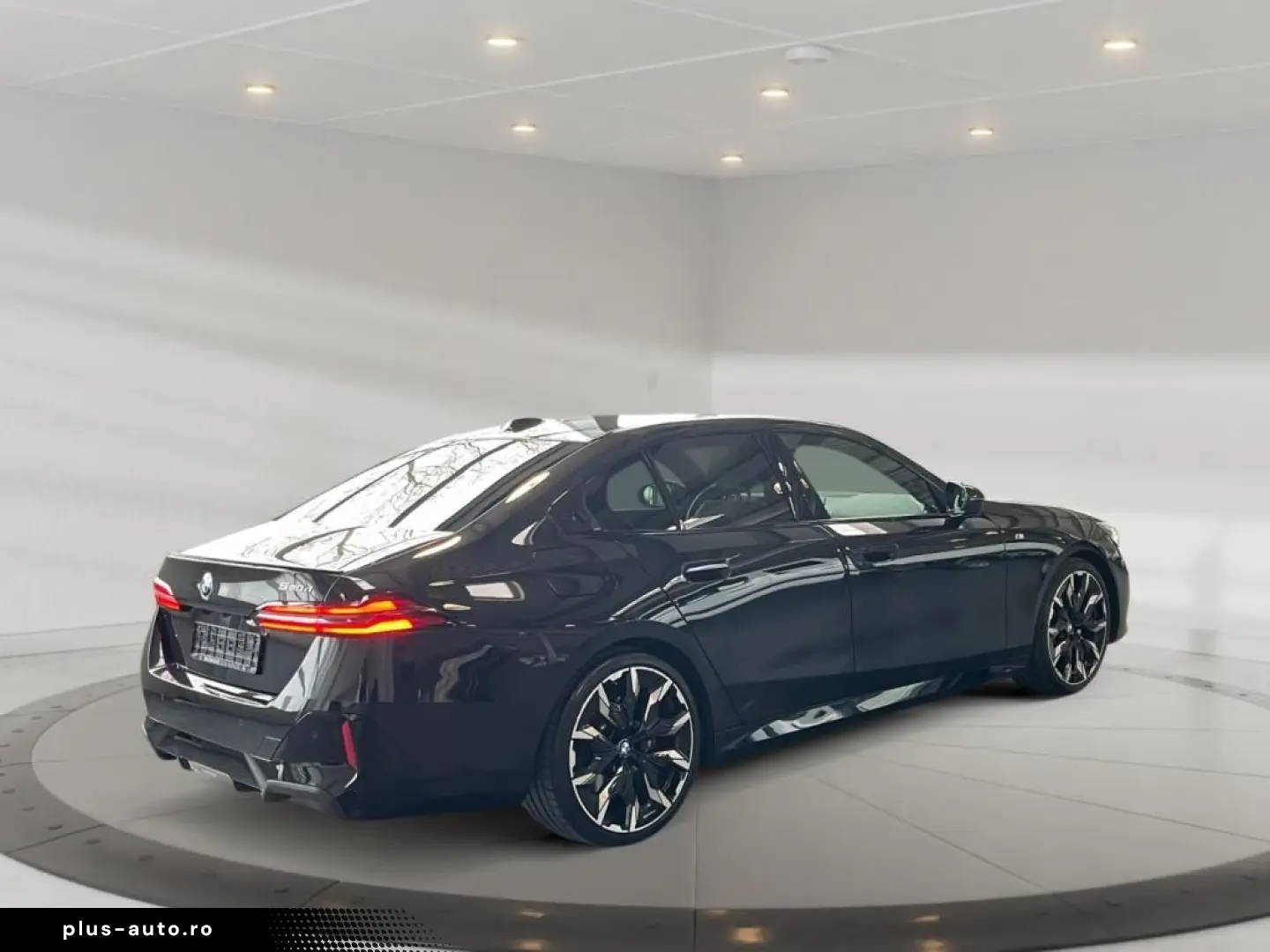 BMW 520d M Sport Carbon Fahrassist AHK HUD Pano Wide