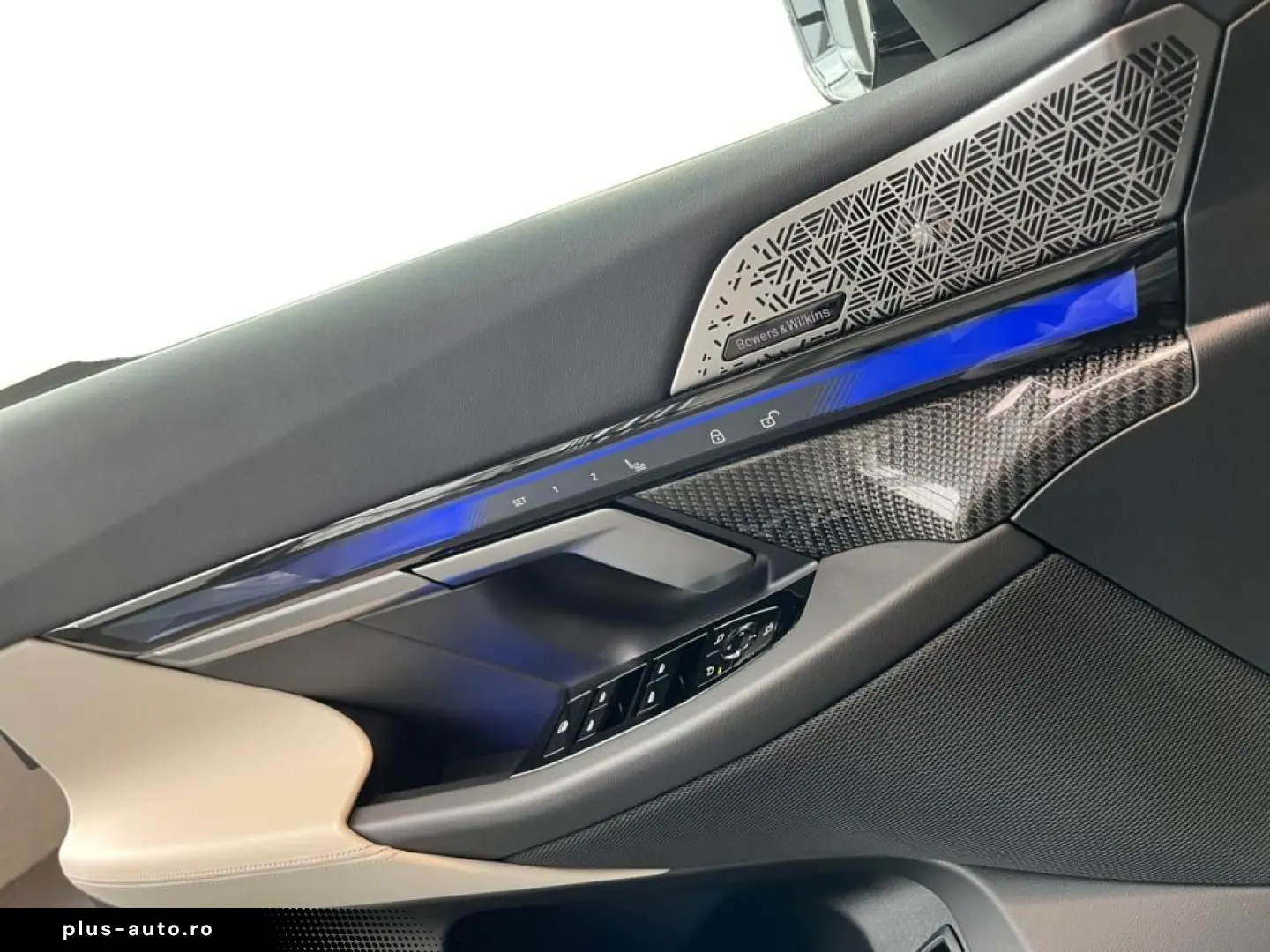 BMW 520d M Sport Carbon Fahrassist AHK HUD Pano Wide