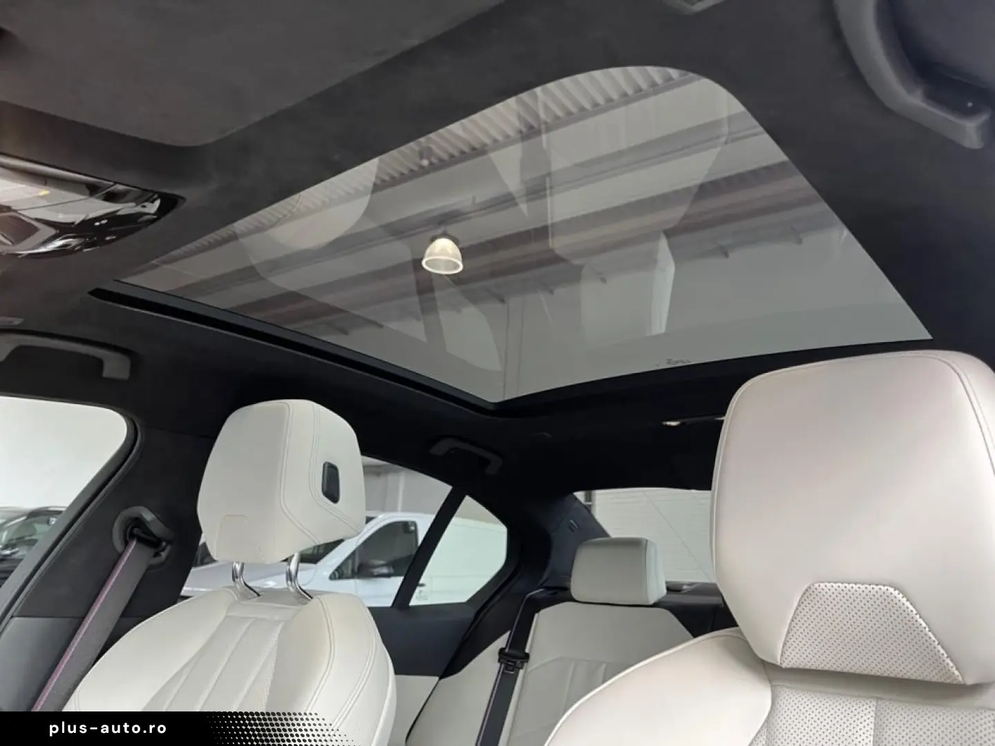 BMW 520d M Sport Carbon Fahrassist AHK HUD Pano Wide