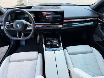 BMW 530 e xDrive M Sport Pro Pano 360 Kamera 20 Zoll