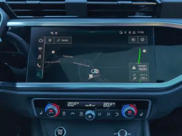 AUDI Q3 35 TFSI S line S tro Pano LED Virtual Navi  K