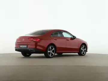 MERCEDES-BENZ CLA 250 e Night Progressive Distronic LED Kam