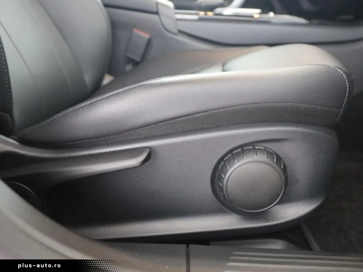 MERCEDES-BENZ CLA 250 e Night Progressive Distronic LED Kam