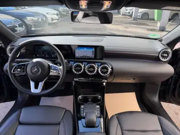 MERCEDES-BENZ CLA250e Progressive 360 K Leder Ambient