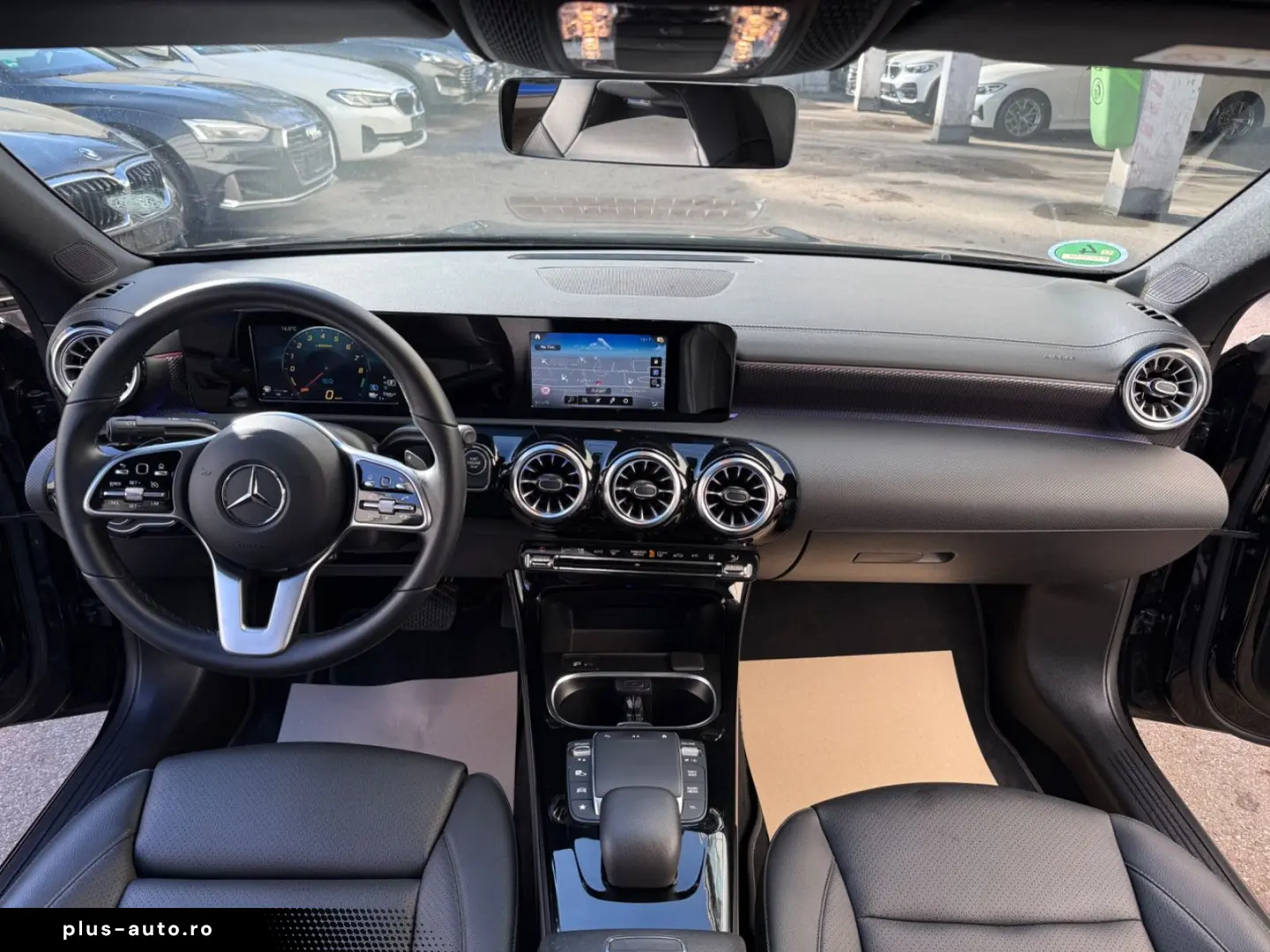 MERCEDES-BENZ CLA250e Progressive 360 K Leder Ambient