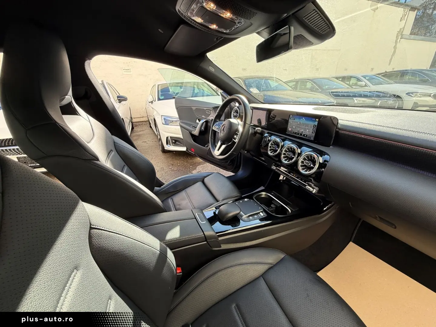 MERCEDES-BENZ CLA250e Progressive 360 K Leder Ambient