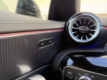 MERCEDES-BENZ CLA250e Progressive 360 K Leder Ambient