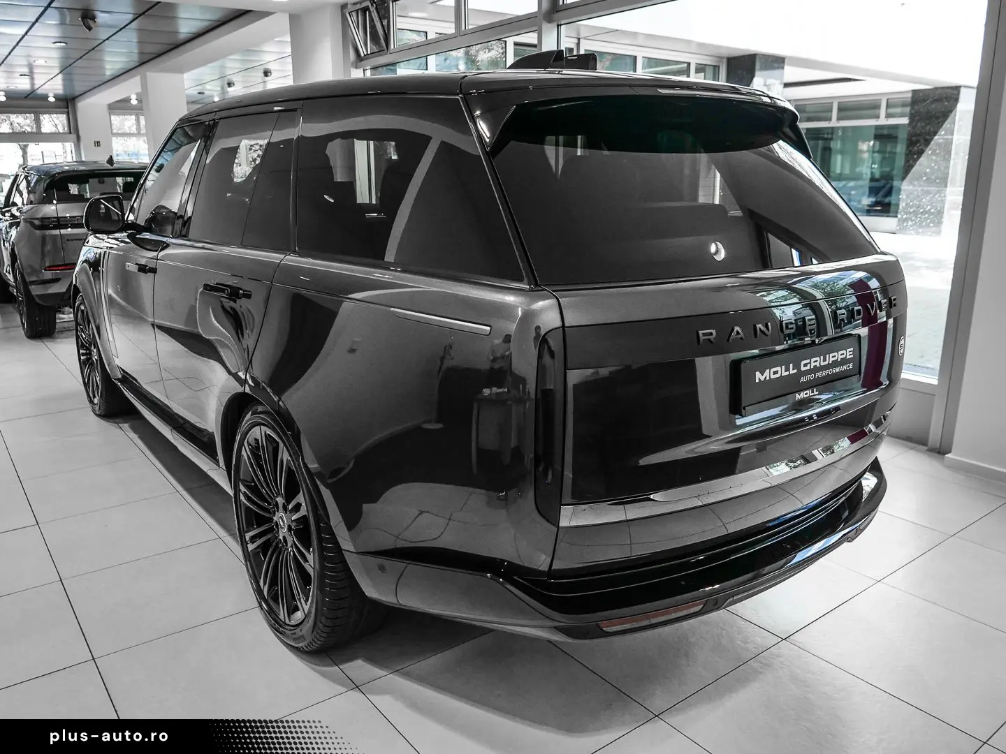 LAND ROVER Range Rover SWB P615 SV