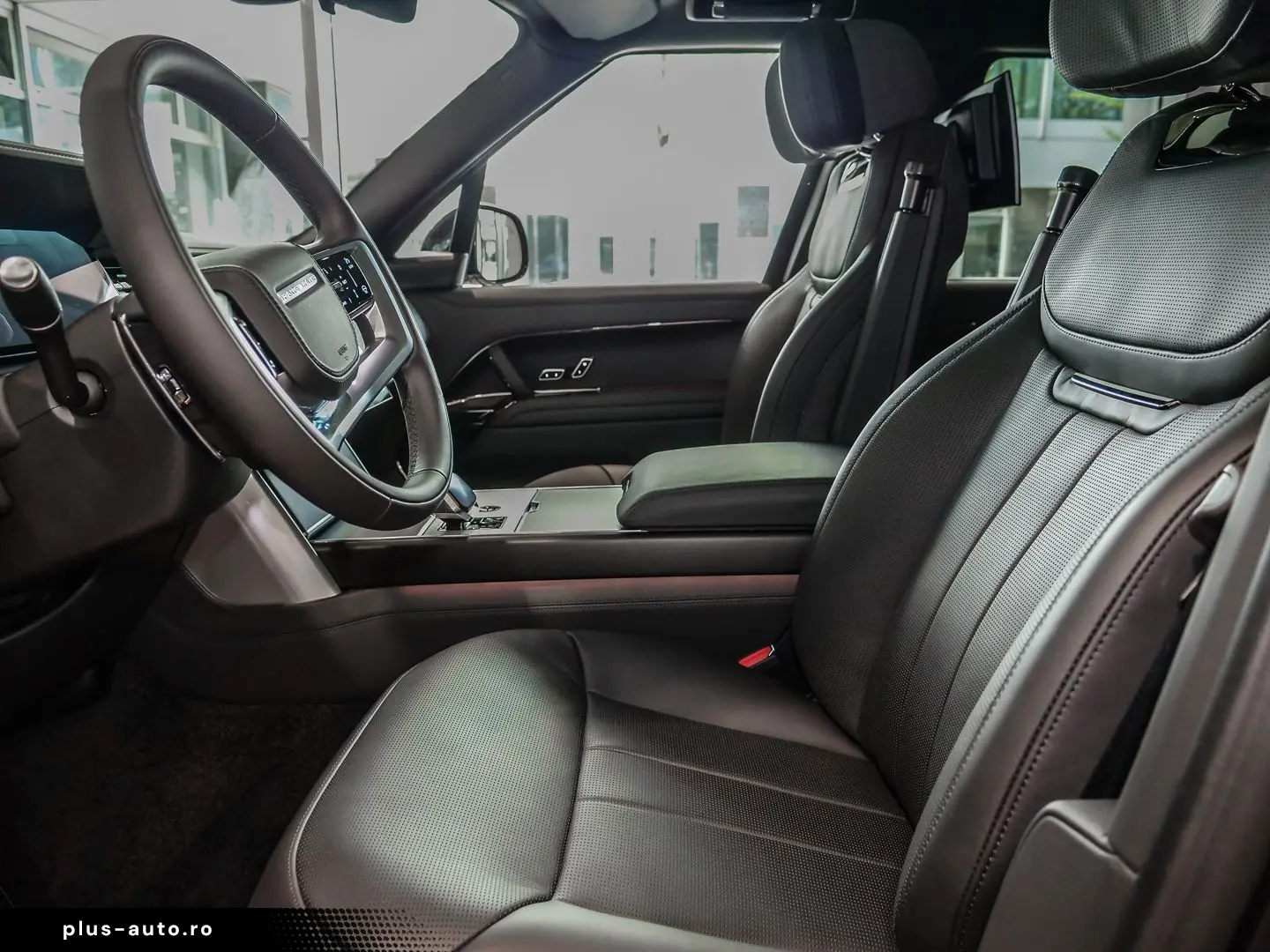 LAND ROVER Range Rover SWB P615 SV