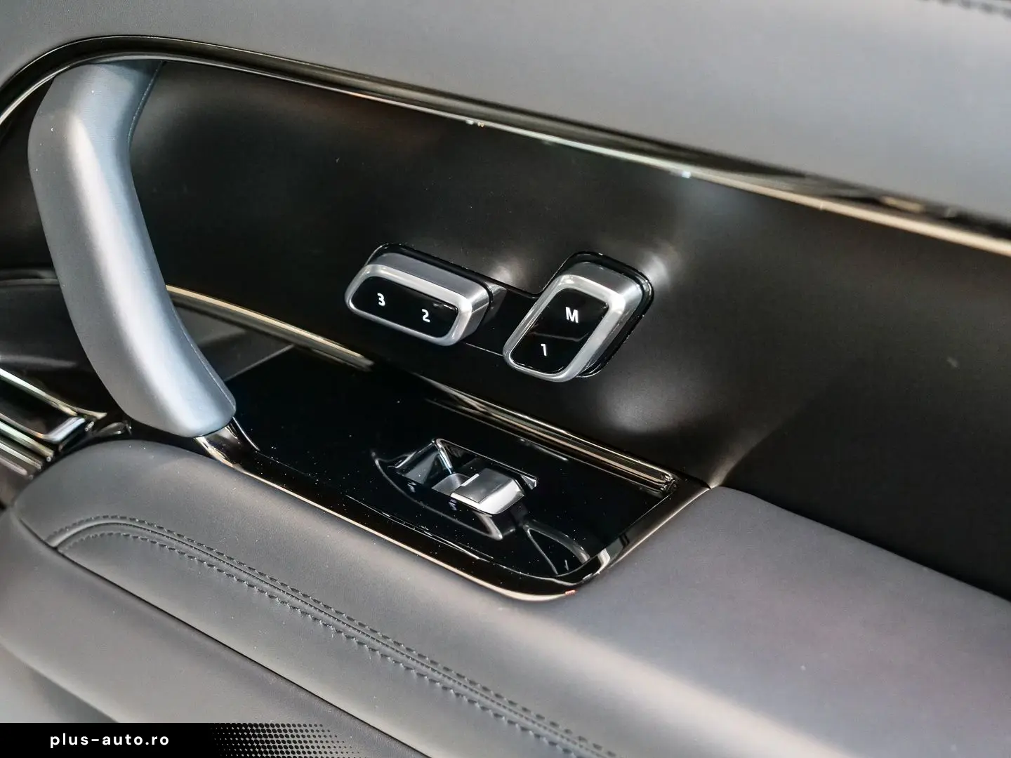 LAND ROVER Range Rover SWB P615 SV