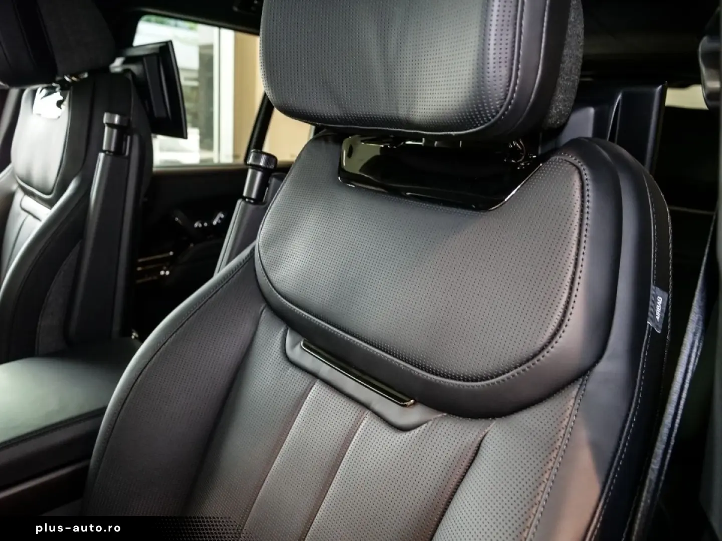 LAND ROVER Range Rover SWB P615 SV