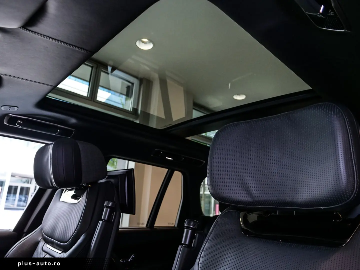 LAND ROVER Range Rover SWB P615 SV