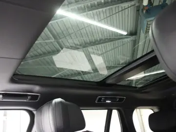 LAND ROVER Range Rover P550 SWB Hybrid Autobiography