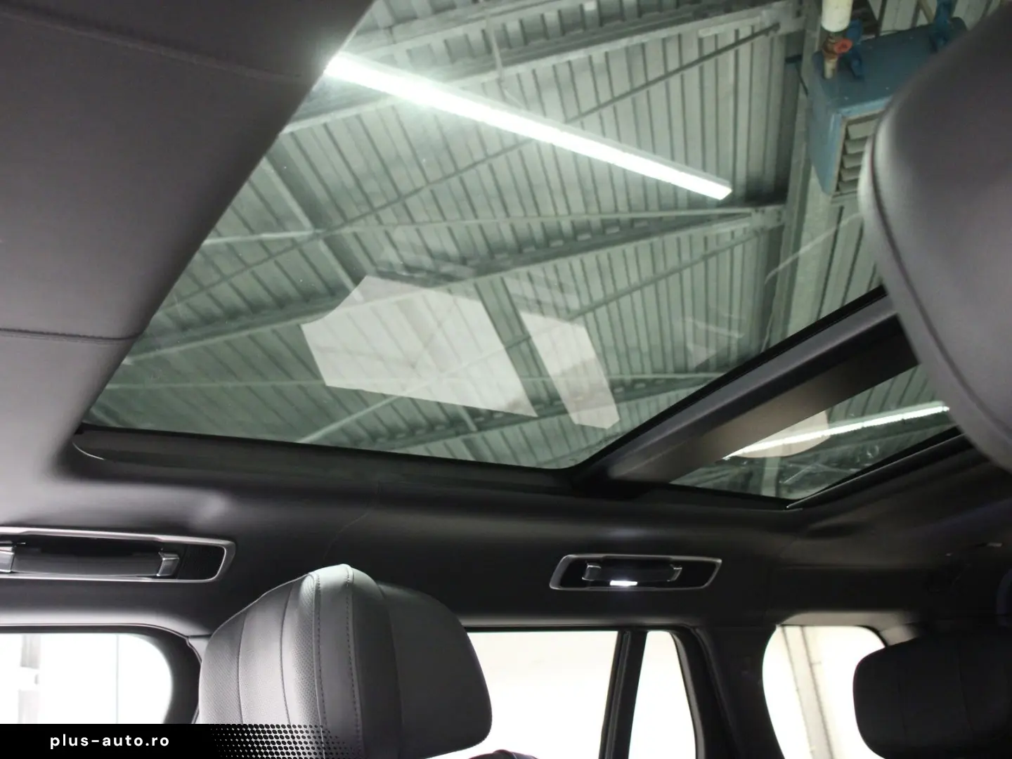 LAND ROVER Range Rover P550 SWB Hybrid Autobiography