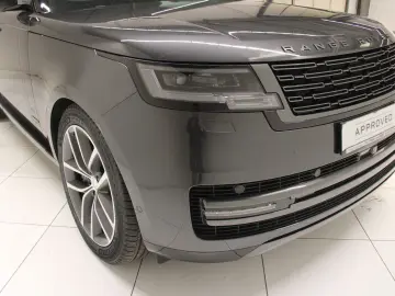 LAND ROVER Range Rover P550 SWB Hybrid Autobiography
