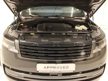 LAND ROVER Range Rover P550 SWB Hybrid Autobiography