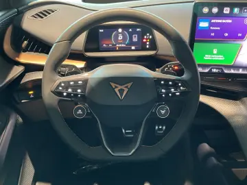 CUPRA Tavascan 250 kW 77 kWh 4Drive VZ   PANO   NAVI