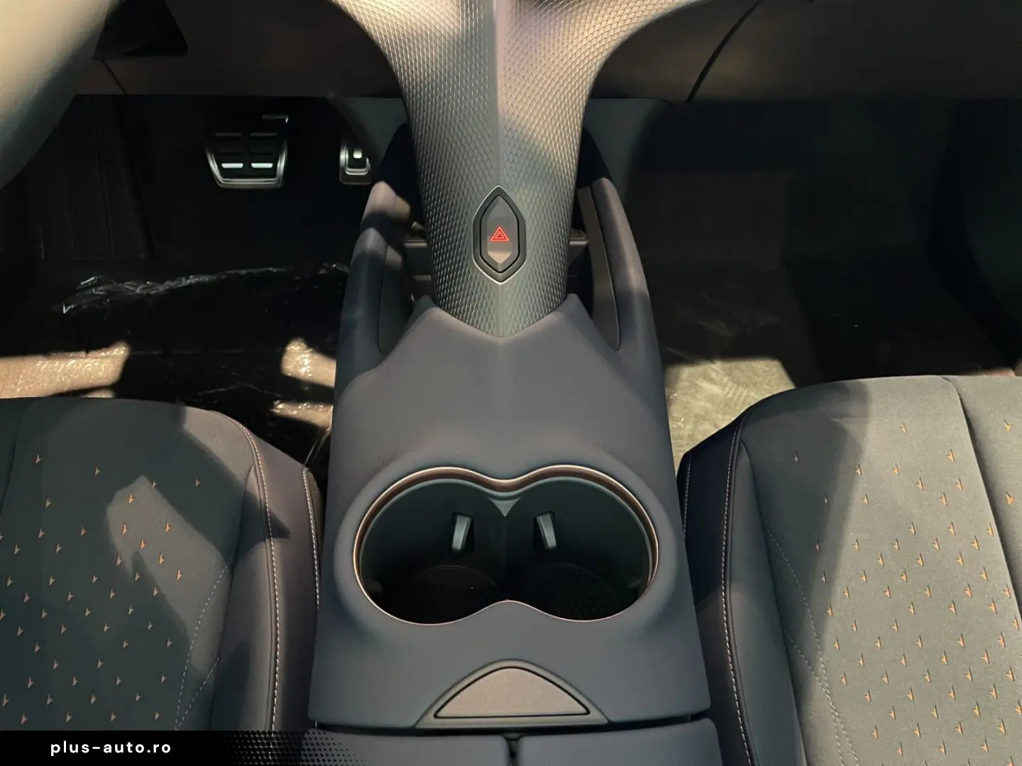 CUPRA Tavascan 250 kW 77 kWh 4Drive VZ   PANO   NAVI