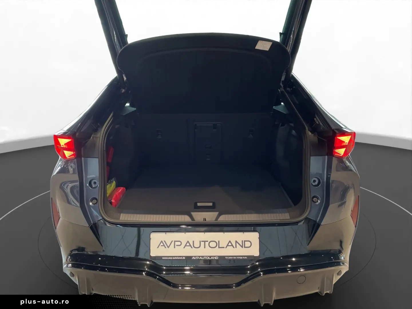 CUPRA Tavascan 250 kW 77 kWh 4Drive VZ   PANO   NAVI