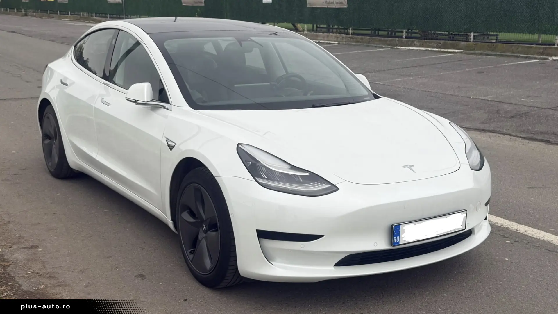 Tesla Model 3 SR