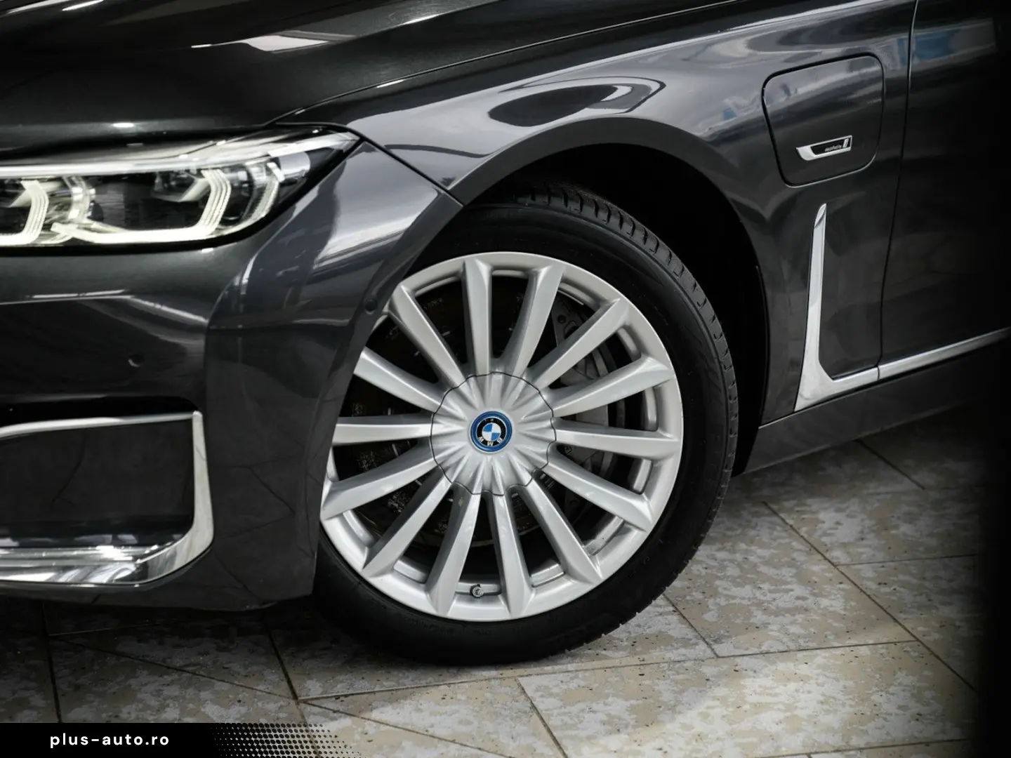 BMW 745e 360K HUD Soft-Close Aktivlenkung