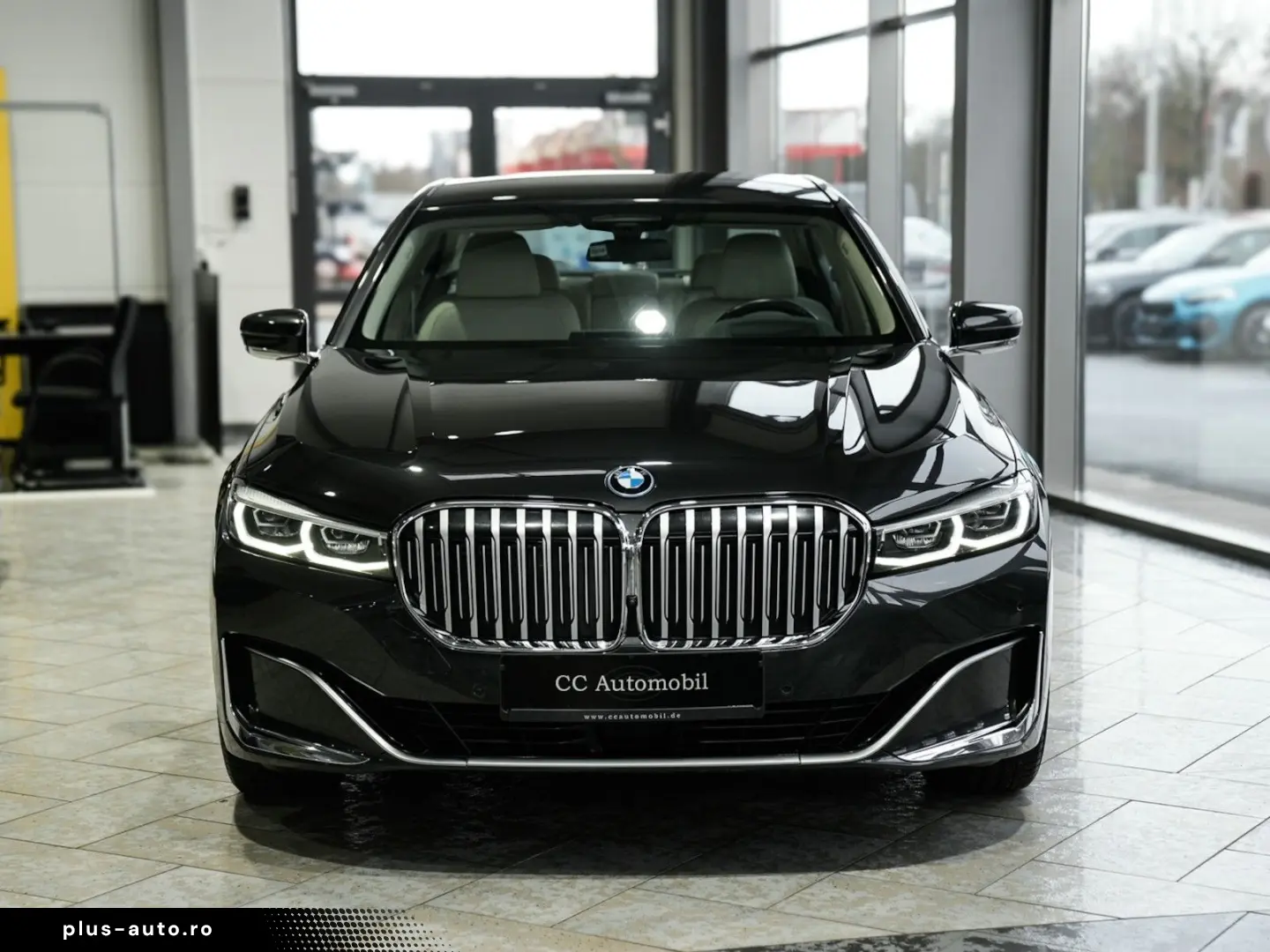 BMW 745e 360K HUD Soft-Close Aktivlenkung