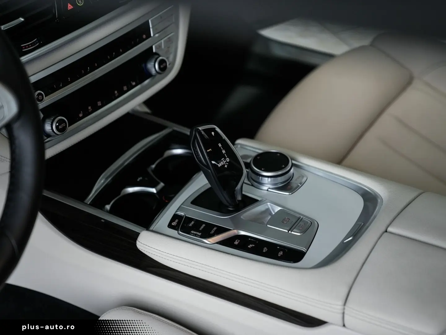 BMW 745e 360K HUD Soft-Close Aktivlenkung