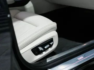 BMW 745e 360K HUD Soft-Close Aktivlenkung