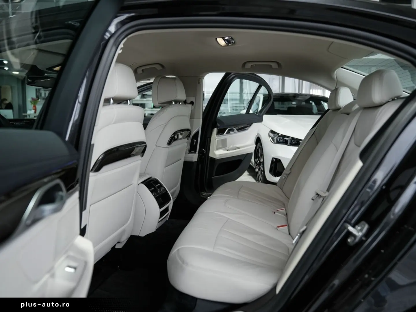 BMW 745e 360K HUD Soft-Close Aktivlenkung