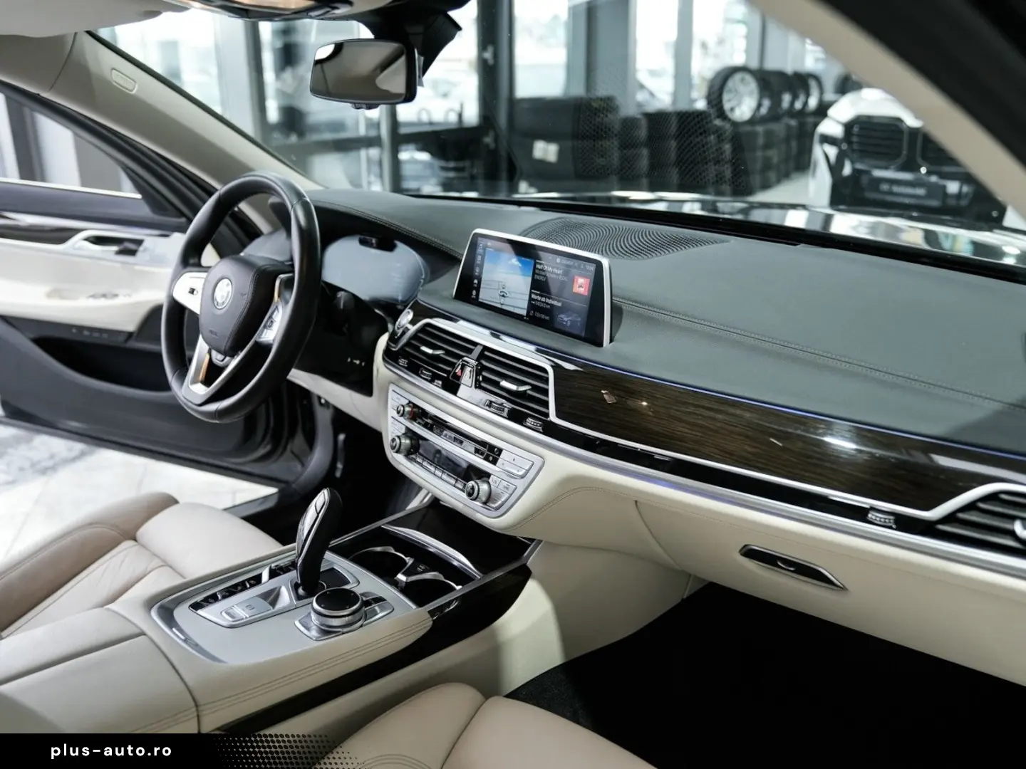 BMW 745e 360K HUD Soft-Close Aktivlenkung